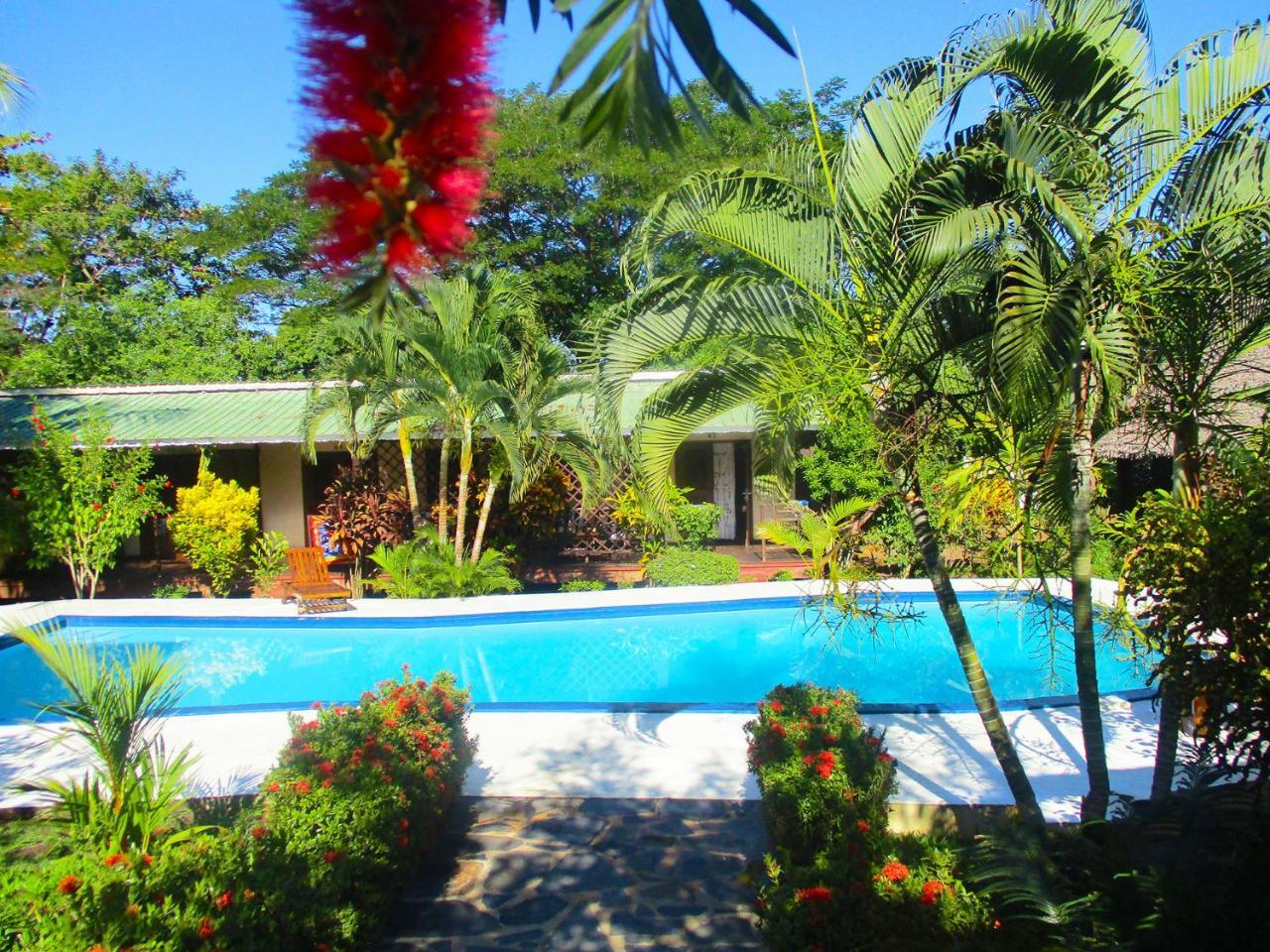 Tropic Hotel Ambondrona  外观 照片